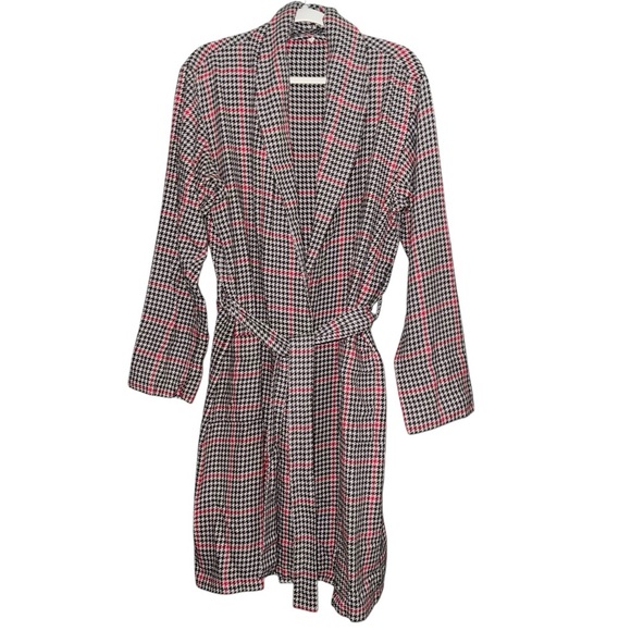 Pottery Barn Houndstooth Robe - Picture 1 of 6
